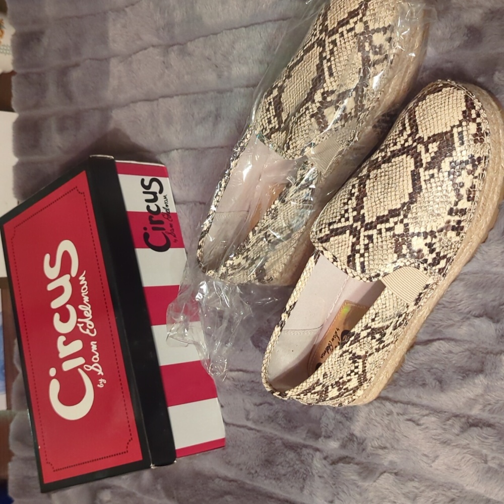 Espadrilles Cora, black/white snake print Circus by Sam Edelman
